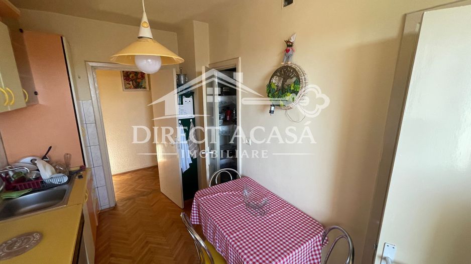 Apartament cu 4 camere de inchiriat-Str Republici-Zona 7 Noiembrie - Poză 13