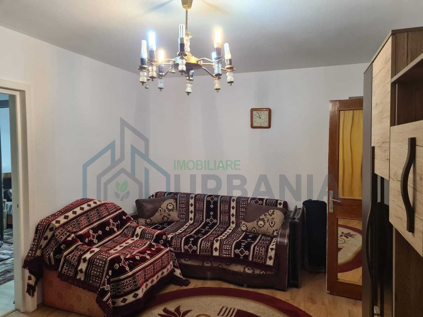 Apartament cu două camere semidecomandat de închiriat în zona Cantemir, la bulevard, Iași - Poză 2