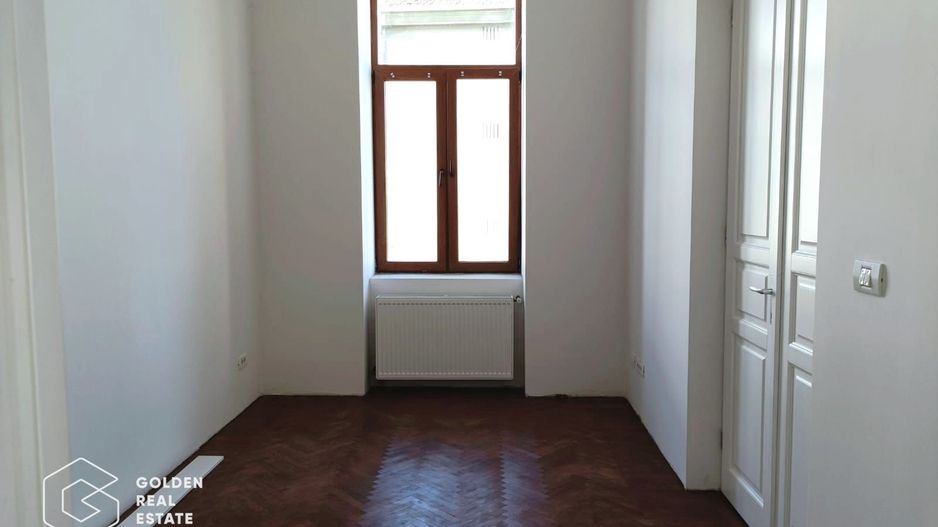 Apartament ultracentral cu 3 camere si vedere spre Hotel Continental - Poză 4