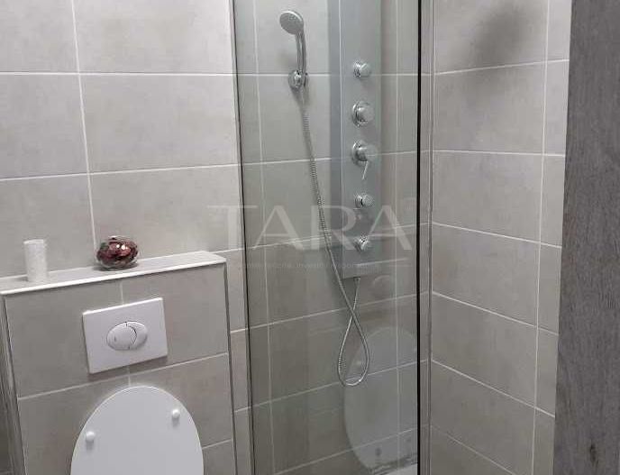 Apartament Modern cu 3 Camere și Priveliște Deosebită - Poză 4
