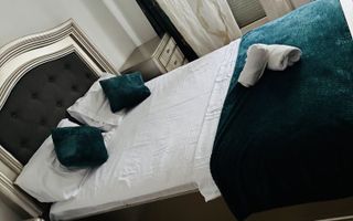 Închiriez apartament 3 camere, Bd. Decebal, lux - Poză 3