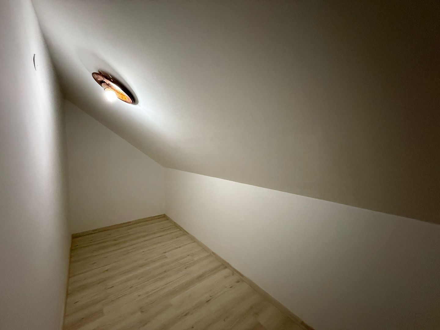 CASA DE INCHIRIAT RADAUTI | IDEAL PENTRU CRESA DE COPII | - Poză 3