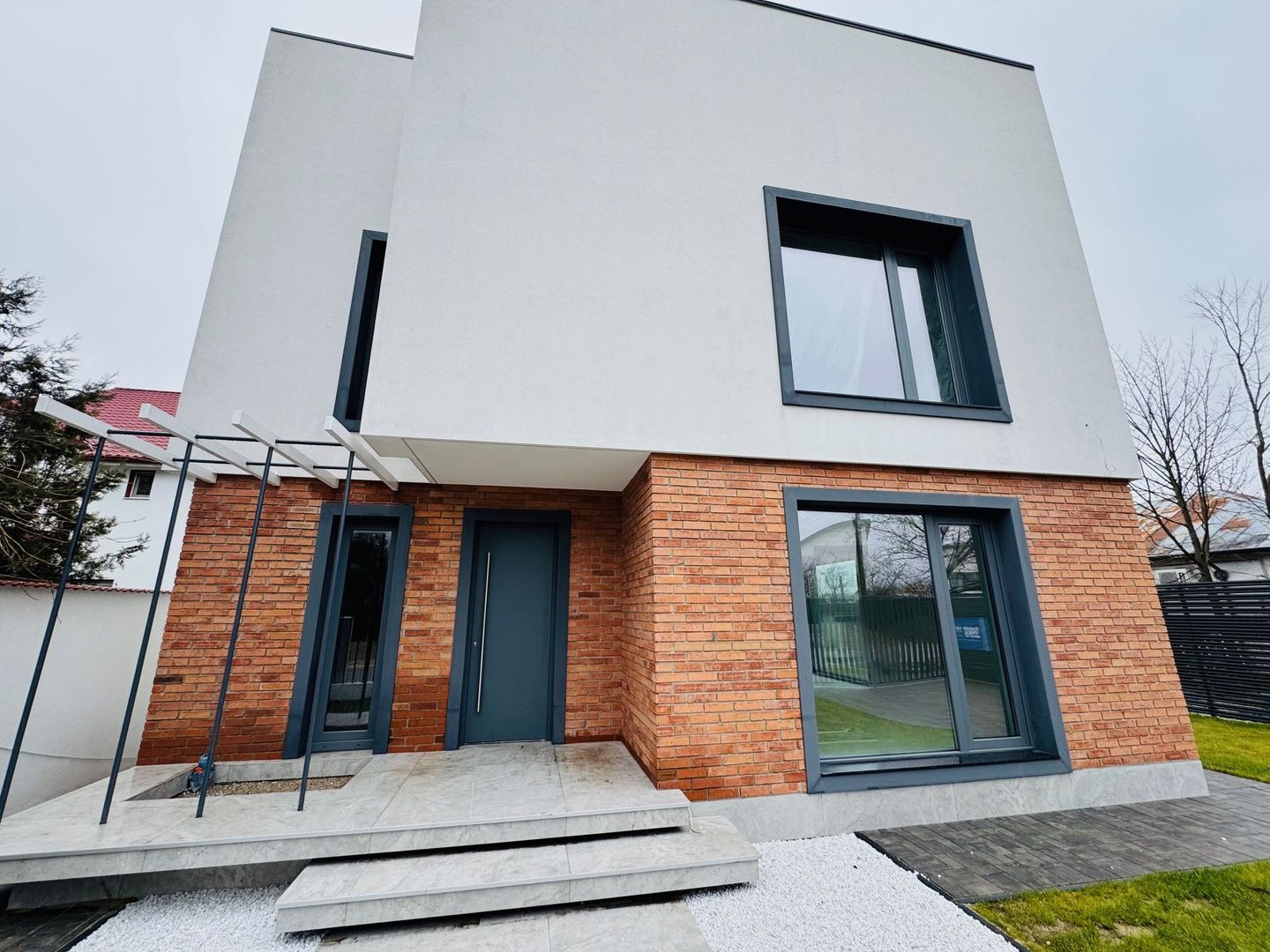 Vila de vânzare în Tunari - Zona ideală pentru tine! - Poză 4