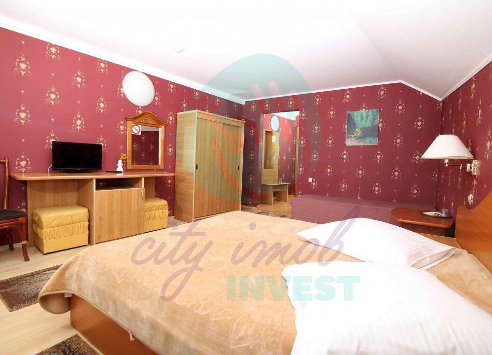 Vila cu 24 de camere cu priveliste superba ideal investitie in PREDEAL - Poză 25