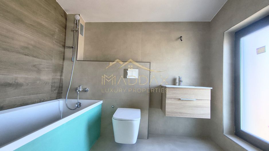 Vila cu 6 camere // 190mp // teren 300mp // Tunari - Poză 22