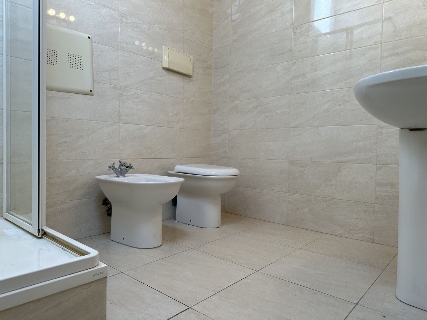 P-ta Unirii - Comision 0% | Apartament 3 camere-113 mp | Imobil 2008 - Poză 33