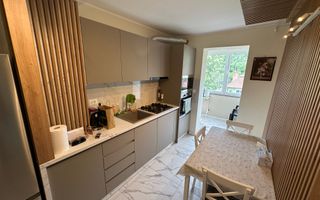 Apartament cu 2 camere, 54mp, decomandat, Zona Europa - Poză 3