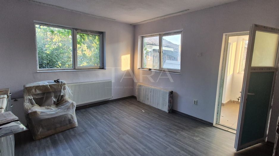 Casă individuala, renovată, mobilată și utilată, zona centrala. - Poză 2