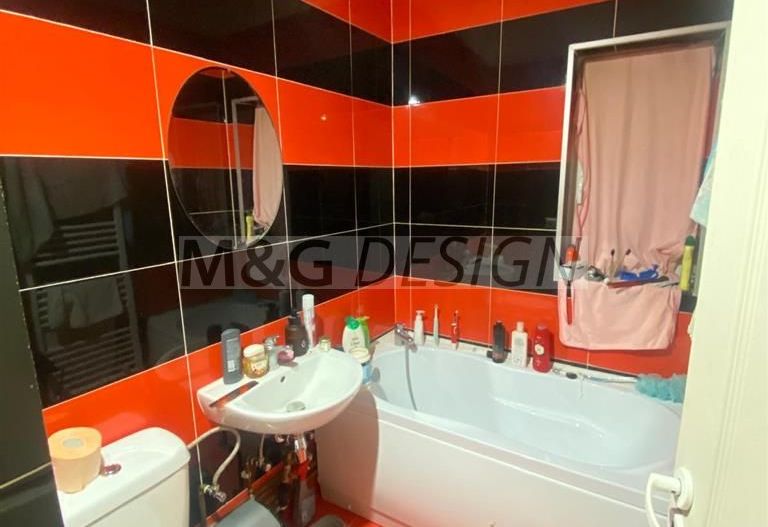 casa cu 2 apartamente Ianova 120mp centrala amenajata - Poză 17