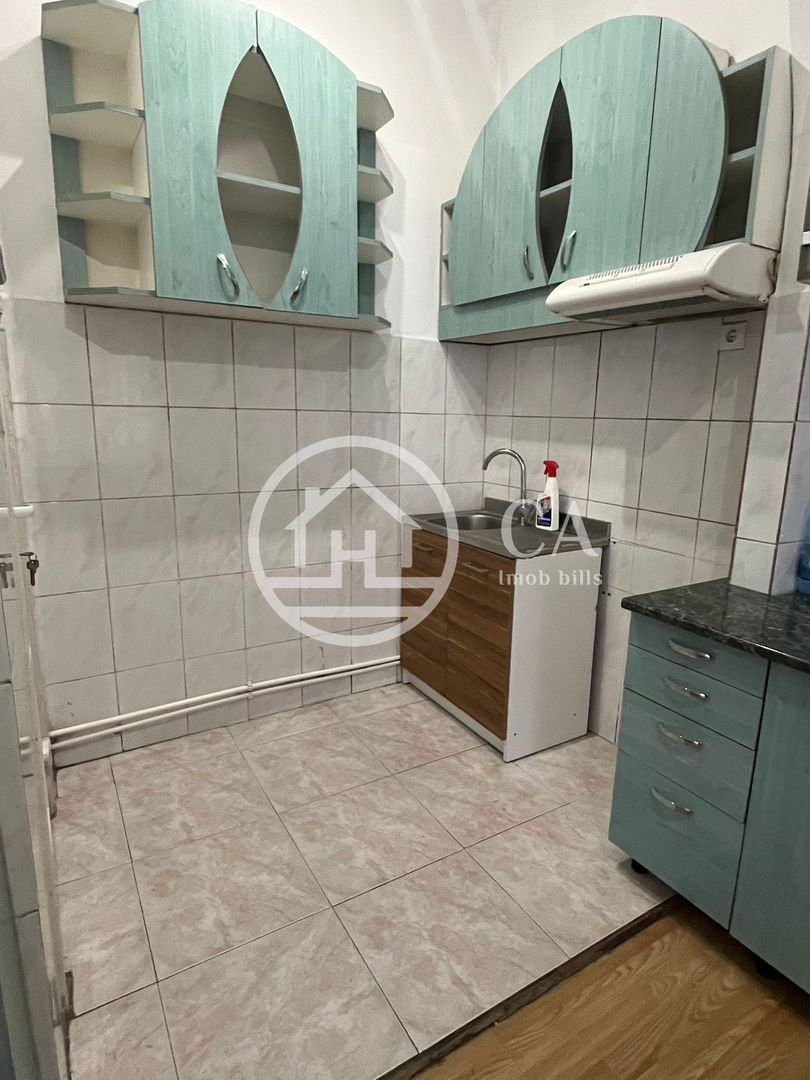 Casă de închiriat cu 3 camere în zona Centrală, Oradea. - Poză 5