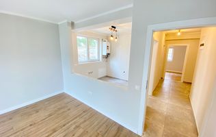 Apartament 3 camere si terasa mare la etaj 1-A.C , jaluzele electrice