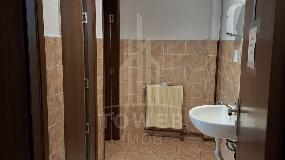 Hala industriala de 530 mp cu  spatiu de birouri si baie - Poză 9