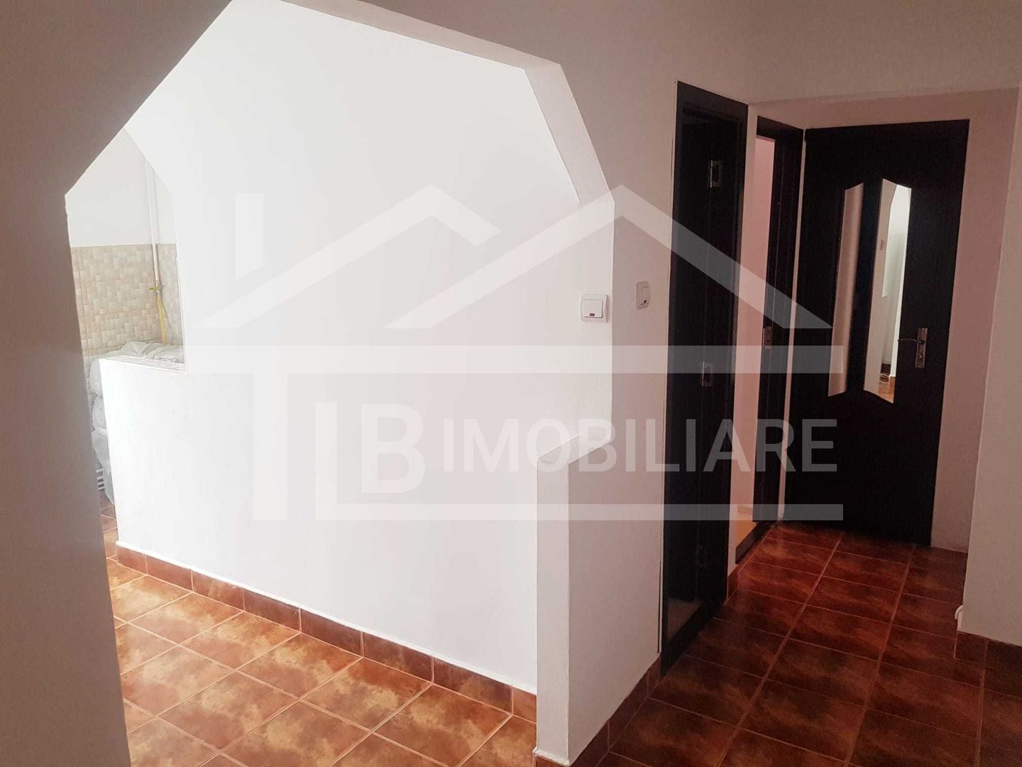 Apartament cu 2 camere, 54mp, decomandat, Zona Fortuna - Poză 4