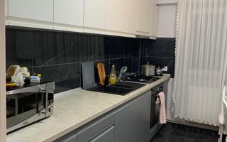 3 camere, bloc cu lift, renovat 2021 – zonă centrală - Poză 1