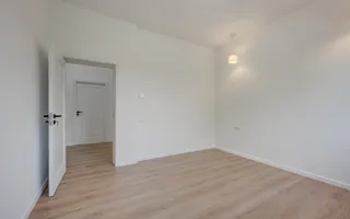 Case in loc de Apartament / cu 2 loc. Parcare ! Drumul Taberei ! - Poză 12