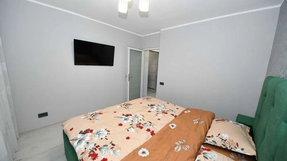 Apartament 3 camere dec,Micro 17,et 1 - Poză 4