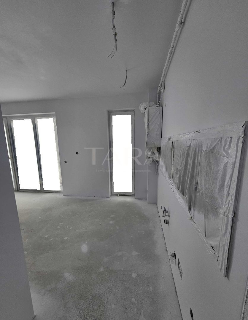 2 camere luminoase cu balcon generos, zona Someșului, aproape de Cluj. - Poză 4