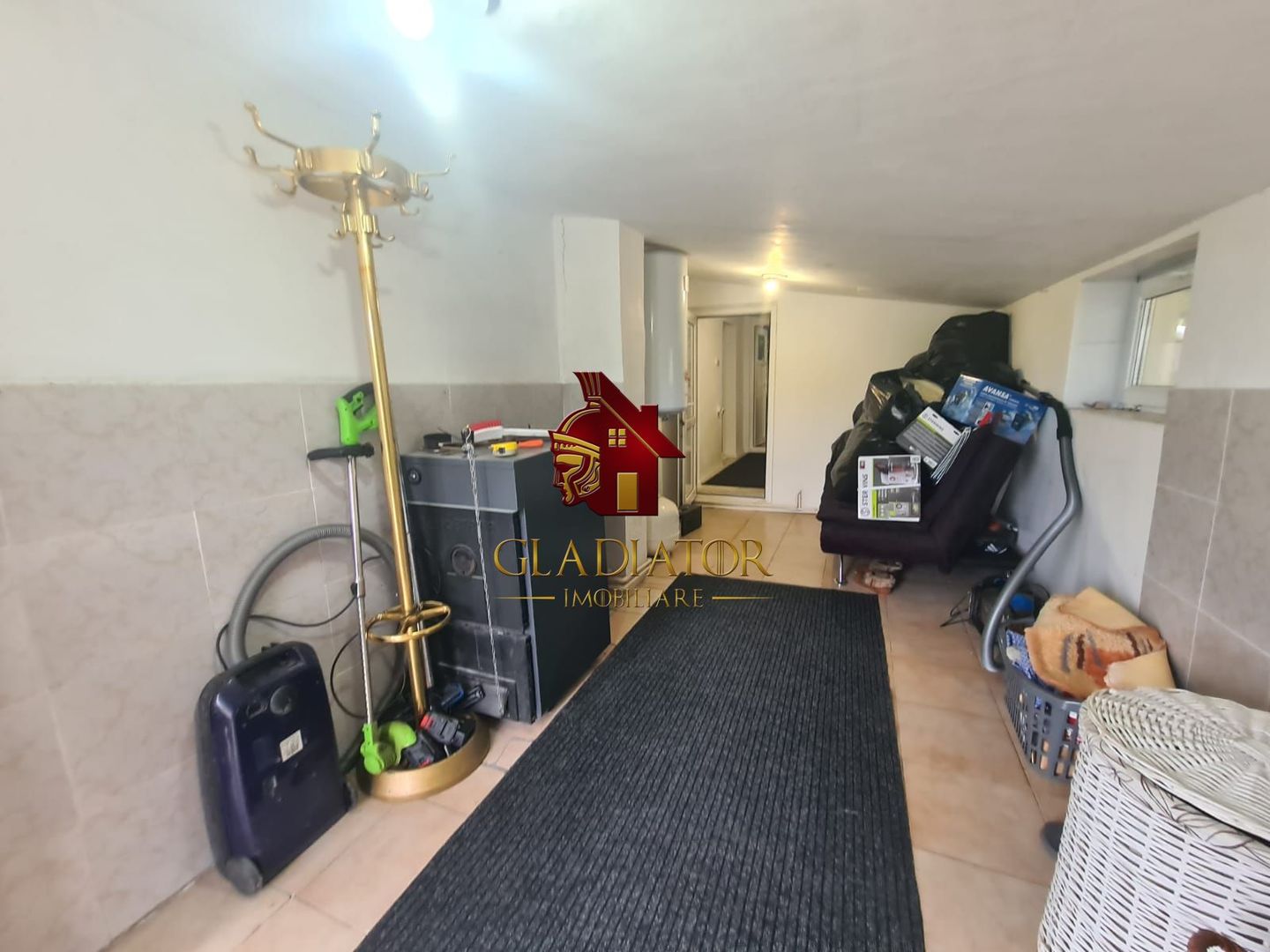 Casa + garaj + 1400 mp teren in Tomesti Goruni, zona de vis, nu rata - Poză 18