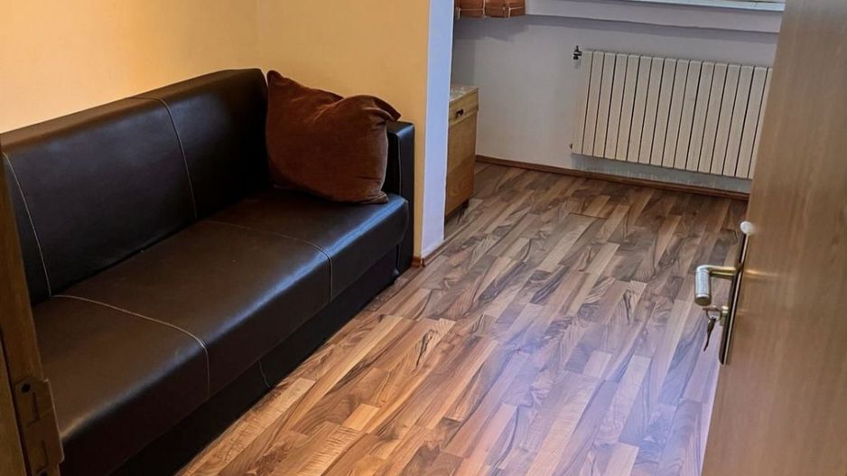 Inel 2- scoala 39-Apartament cu 3 camere - Poză 4