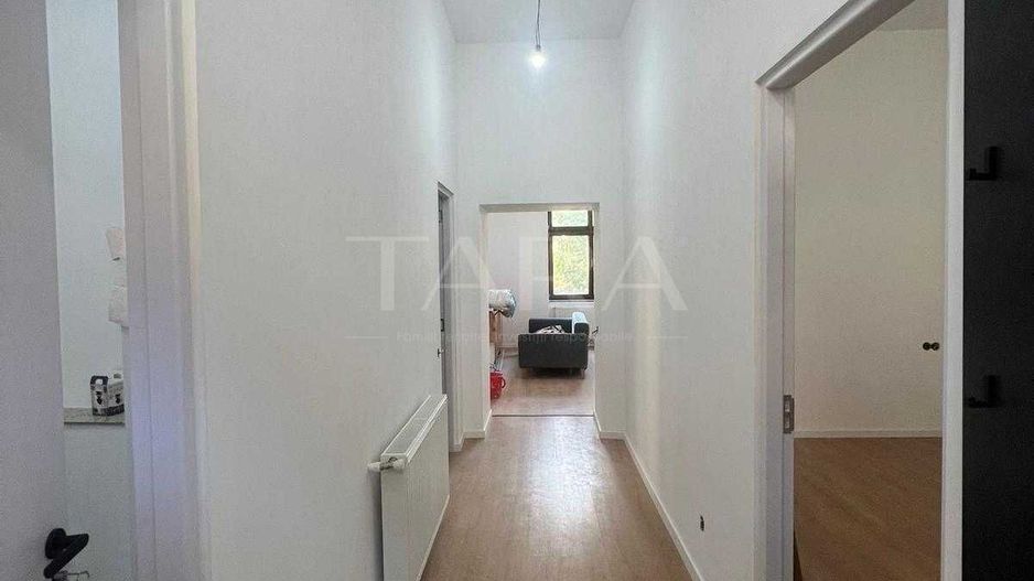 Apartament cu 3 camere, 65 mp, 2 băi, boxă. - Poză 4