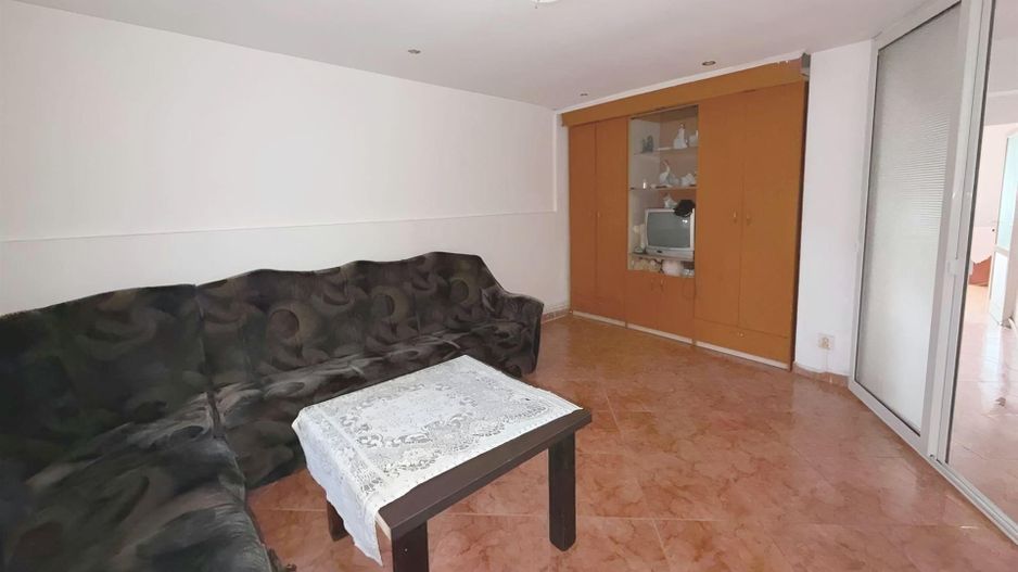Apartament 2 camere decomandat zona Prestige - Poză 1
