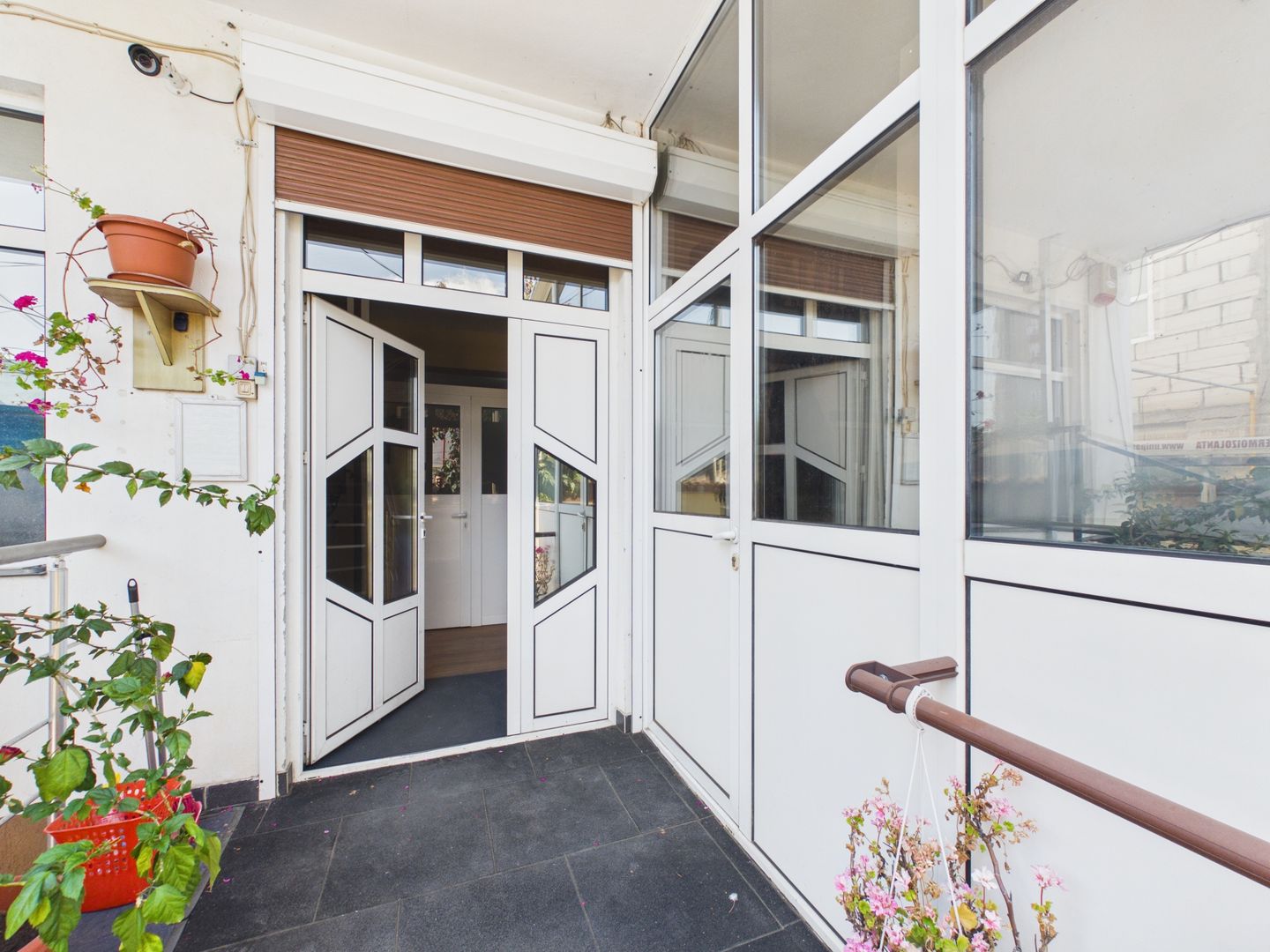 Spațiu comercial de 125 mp | Vila | Brâncoveanu | Sector 4  Disponibil - Poză 6