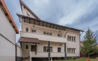 Casa individuala renovata integral | Brasovul Vechi - Dealul Cetatii - Poză 2
