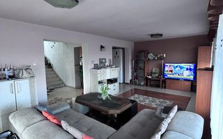 Casa de vanzare in Micesti pe 2 nivele si demisol cu garaj - Poză 1