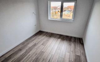 Duplex de vanzare cu 4 camere,2 bai,250 mp teren-Mosnita Veche zona Centrala. - Poză 11
