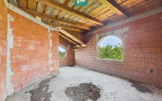 Vilă pe 3 niveluri și garaj 168mp în Zimandu Nou - Poză 24