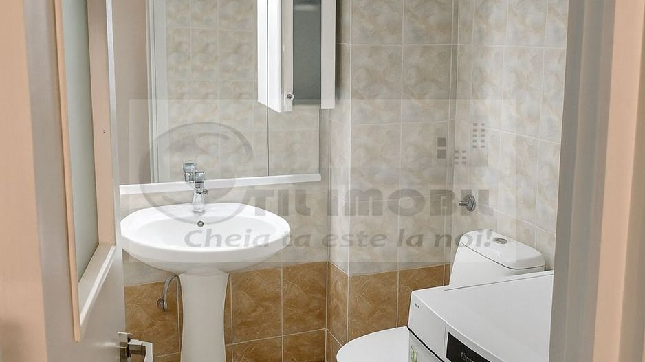 Apartament 2 cam decomandat- Bld. Poitiers- 115.000 euro - Poză 11