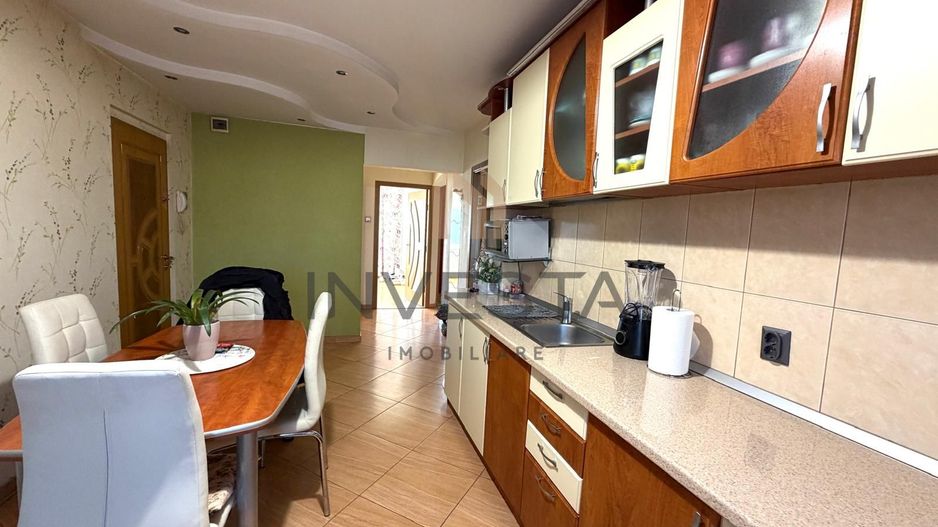 Apartament cu 3 camere in zona strazii Gorunului ! - Poză 5