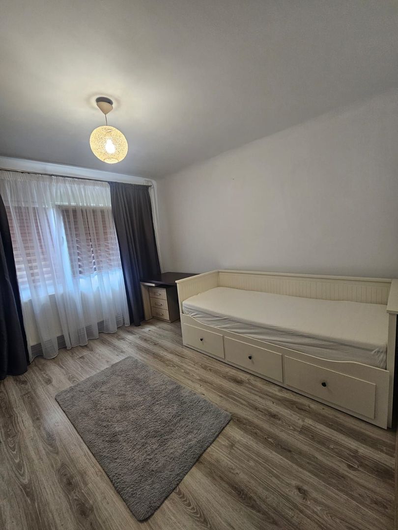 Apartament 3 camere, decomandat- 1 Mai, Sara - Poză 13