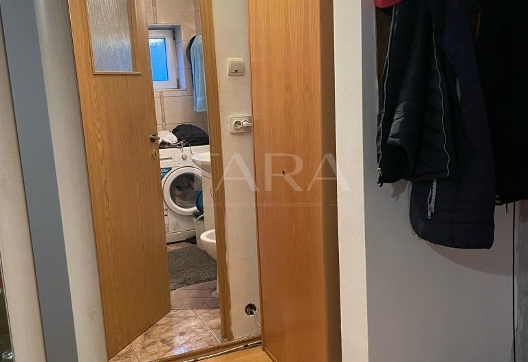 Apartament spațios cu 3 camere,  central Apahida. - Poză 7