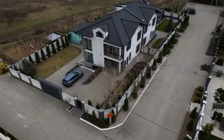 Vânzare,casă, 3 nivele, str. Nicolae Sulac , Codru - Poză 1