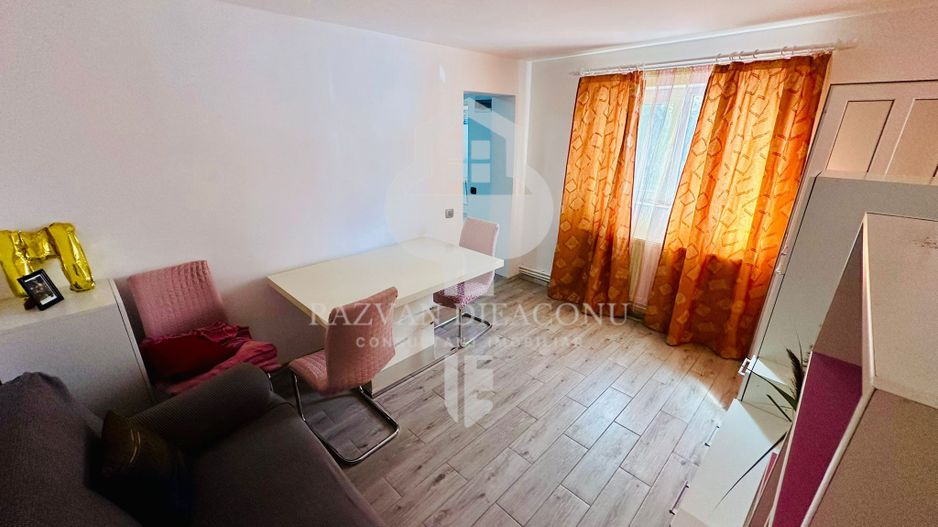 Casă de închiriat 2 camere – Zona Delfinariu, Constanța - Poză 1