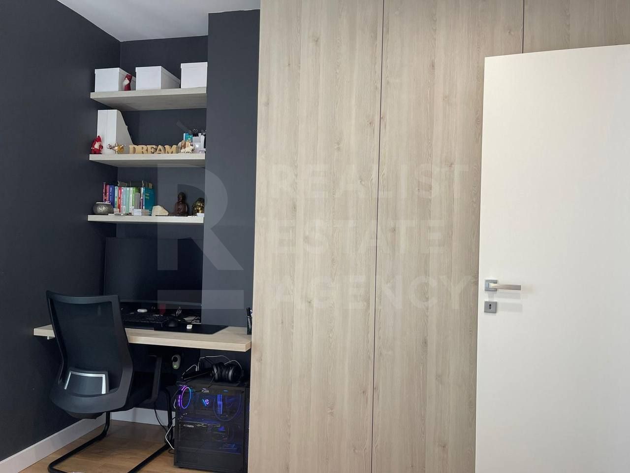Chirie, apartament 2 camere 80 mp , bd. Decebal, Botanica - Poză 9