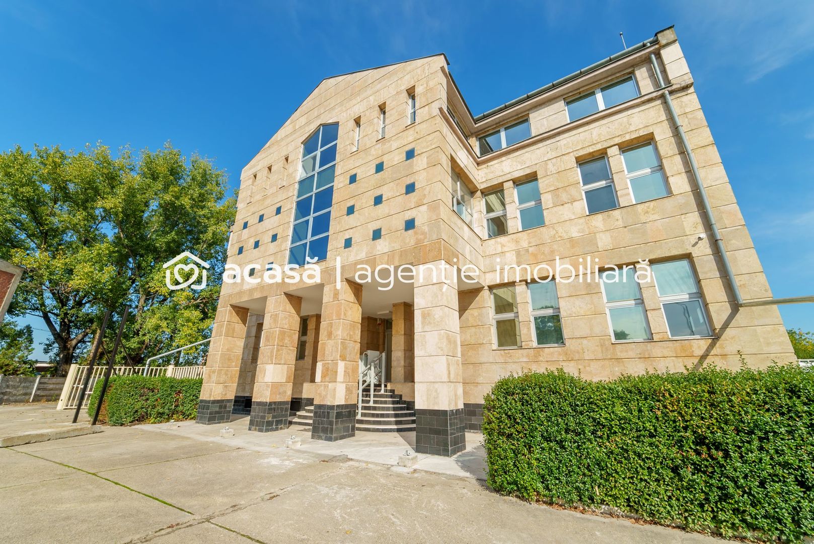 Spațiu pentru sediu firmă în clădire de birouri. - Poză 7