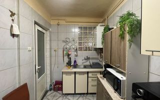 Apartament 4 camere în vilă, centrală proprie, zona Parcul Carol v26 - Poză 6