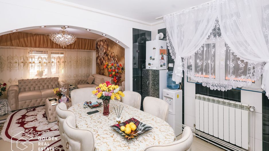 Casa spatioasa P+1E+M in Voluntari,  273 mp utili, comision 0% - Poză 3