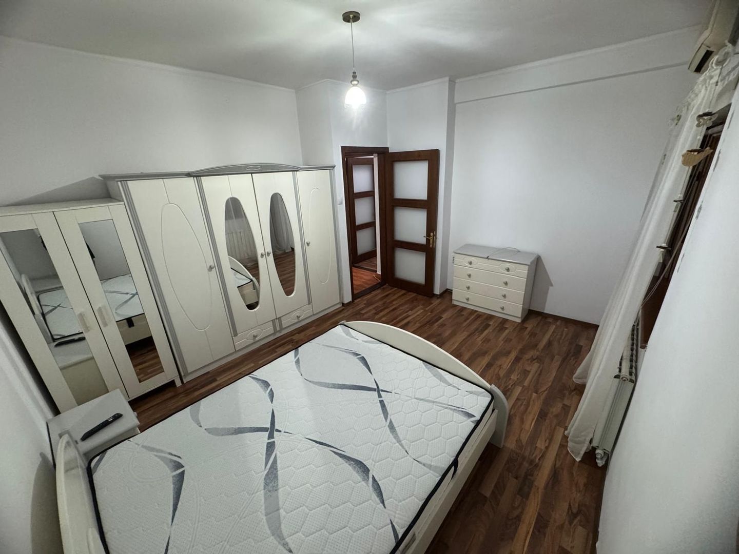 Decomandat 2 Camere Soseaua Giurgiului 78mp - Poză 1