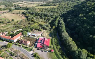 Sala de evenimente în inima naturii - Poză 25