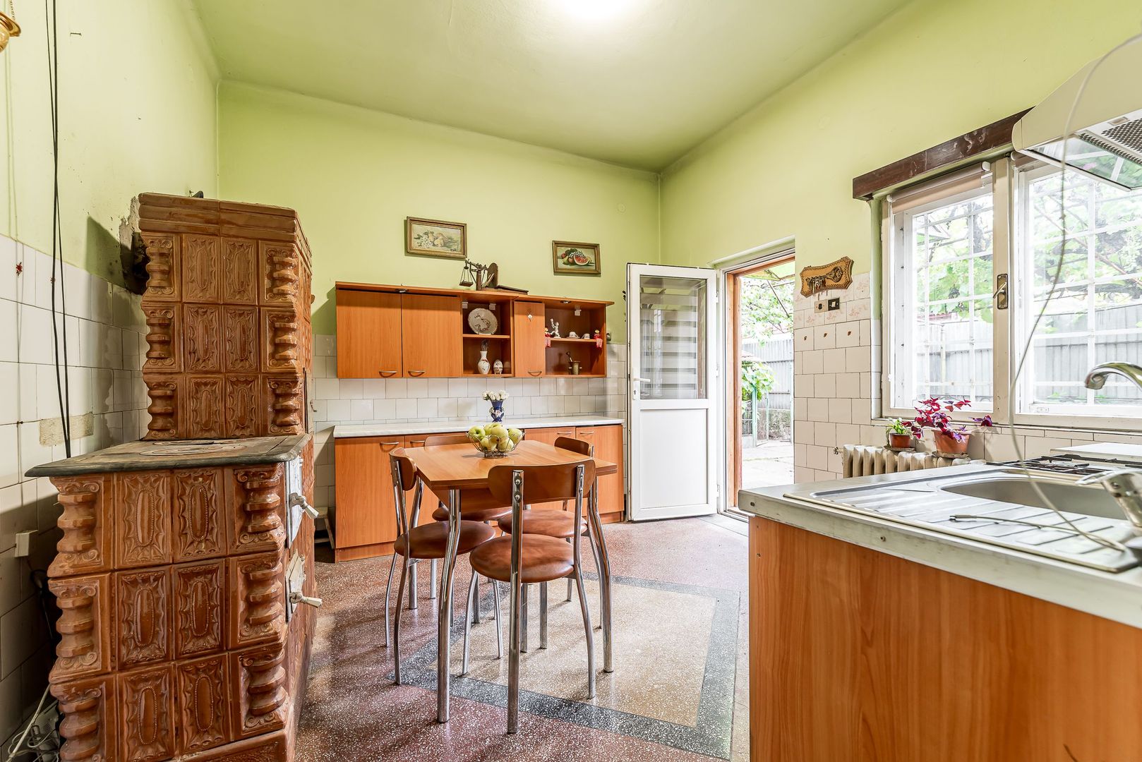 Casă cu teren de 370 mp în Zona Funcționarilor - Poză 5