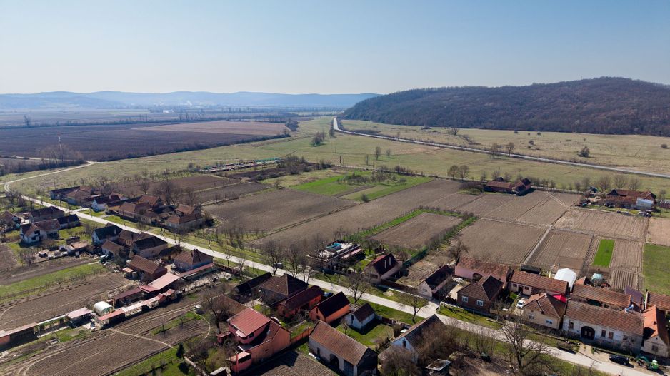 Loc de casă în Odvoș - Conop 3000mp - Poză 25