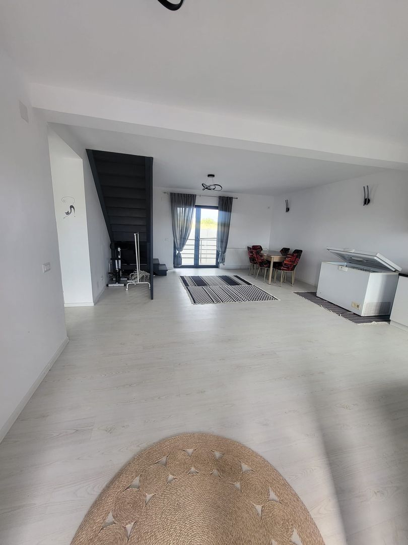 Casa Mogosoaia, constructie noua, 3 bai, zona in dezvoltare, vecini civilizati - Poză 9