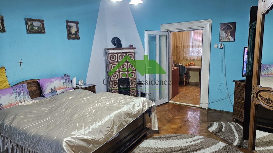 🏡 Casă cu demisol, parter și mansardă – Str. Victoriei, zonă centrală - Poză 17