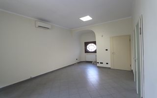 Birouri în vila - zona Balcescu - Poză 20