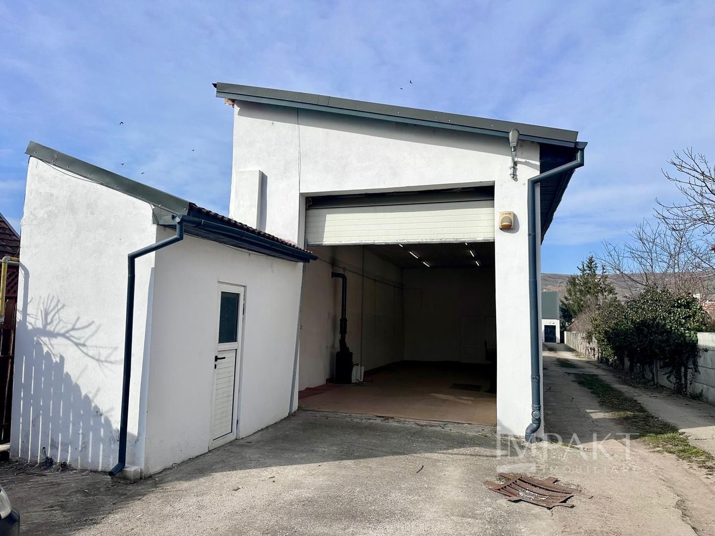 Floresti – Spatiu comercial 65 mp + 35 mp, groapa service, parcare - Poză 2