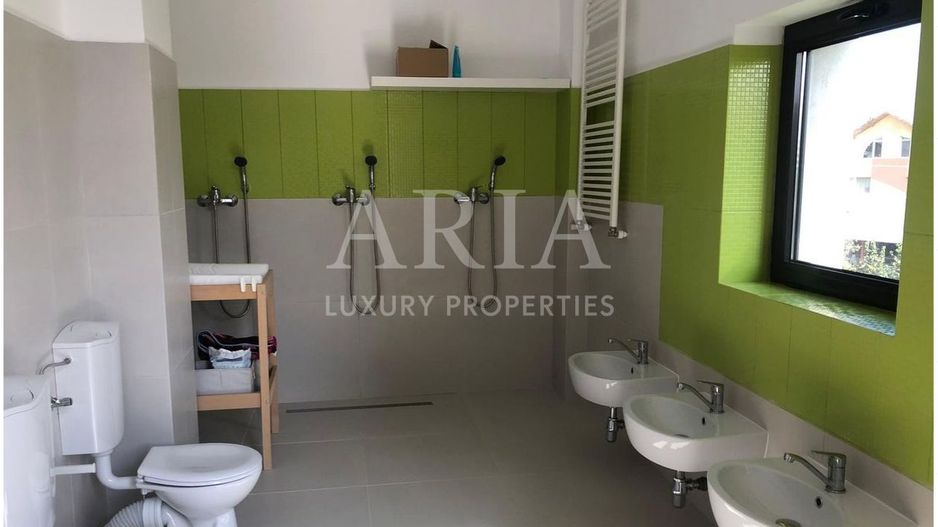 Cladire P+2 complet amenajata pentru grădiniță + Spatiu verde 3000mp - Poză 4