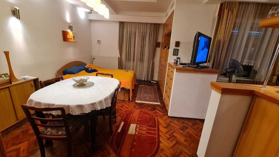 Apartament in vila zona Baicului - Poză 6